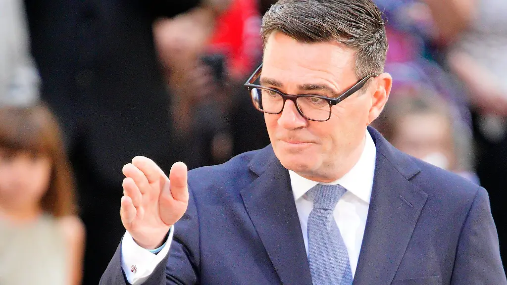 Seit-einer-Arbeitswoche-im-Amt-Andy-Burnham
