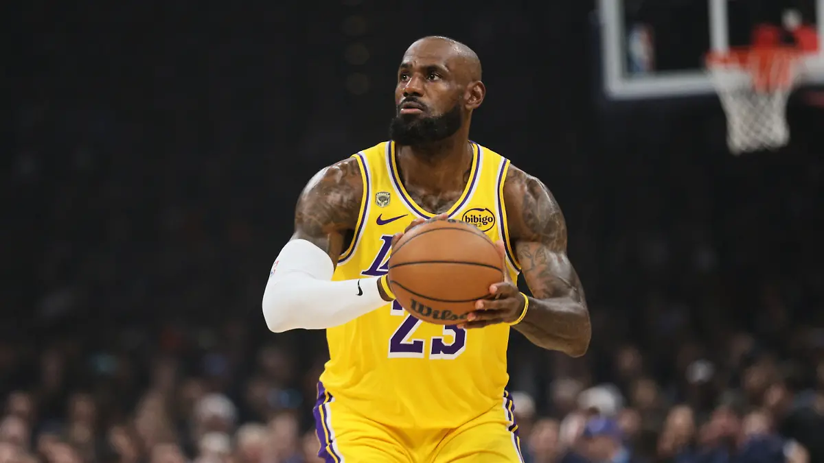 ARCHIV-07-05-2026-USA-Oklahoma-City-Basketball-Maenner-NBA-Play-off-Runde-Western-Conference-Halbfinale-2-Spieltag-Oklahoma-City-Thunder-Los-Angeles-Lakers-LeBron-James-von-den-Los-Angeles-Lakers-bereitet-sich-auf-den-Wurf-vor