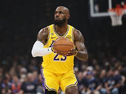 James spielt auf „billig“: In der NBA schießt plötzlich ein Giganten-Team aus dem Boden