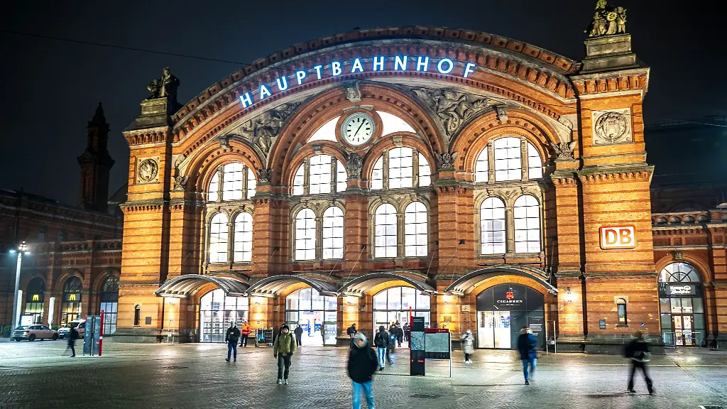 Dutzende-Menschen-wurden-am-Hauptbahnhof-kontrolliert