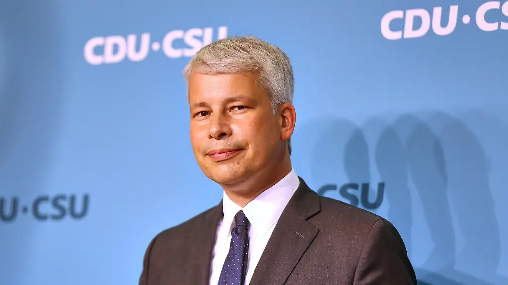 Berlin-Deutschland-Jakob-Kaiser-Haus-Pressestatement-nach-CDU-CSU-Fraktionsvorstandssitzung-Steffen-Bilger-CDU
