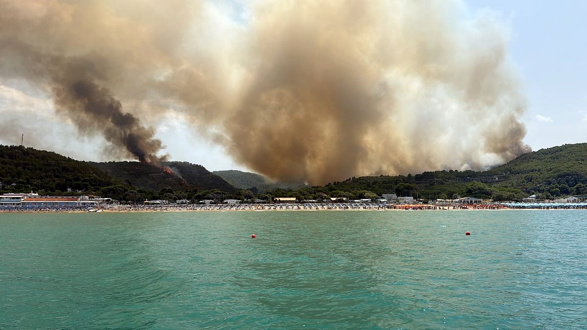 -Einzig-machbare-Route-Adria-Urlauber-werden-per-Schiff-evakuiert