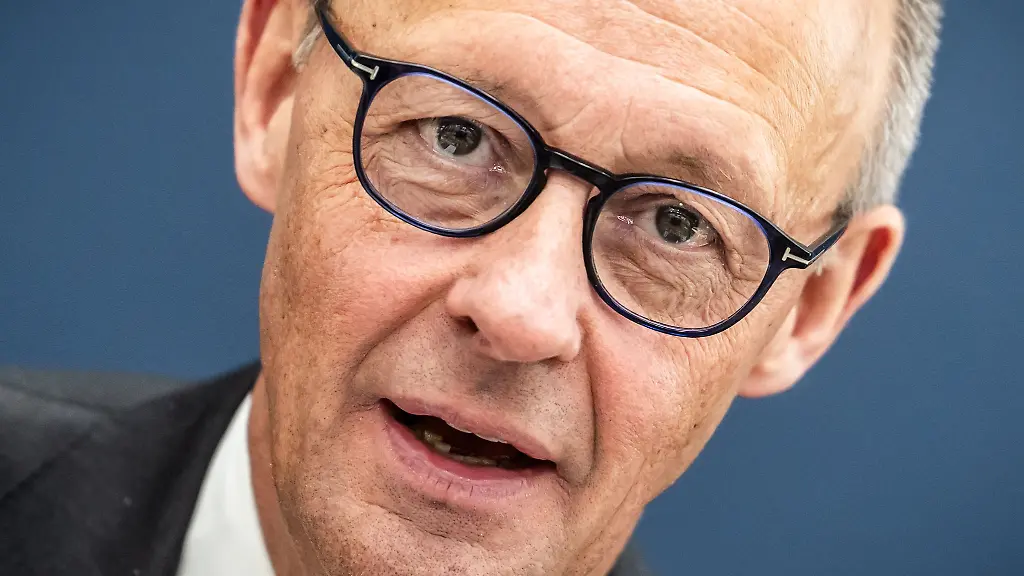 Die-Personalrochade-des-Kanzlers-geht-in-die-naechste-Runde