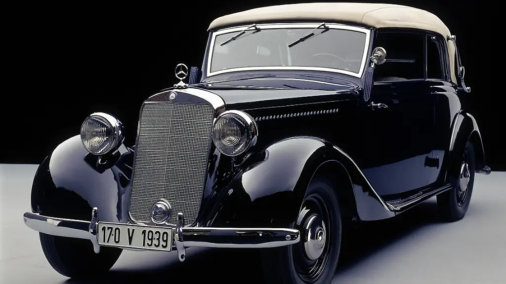 01_Etablierte_Mercedes_vor_90_Jahren_in_der__Foto_Mercedes-Benz_Classic_Archive