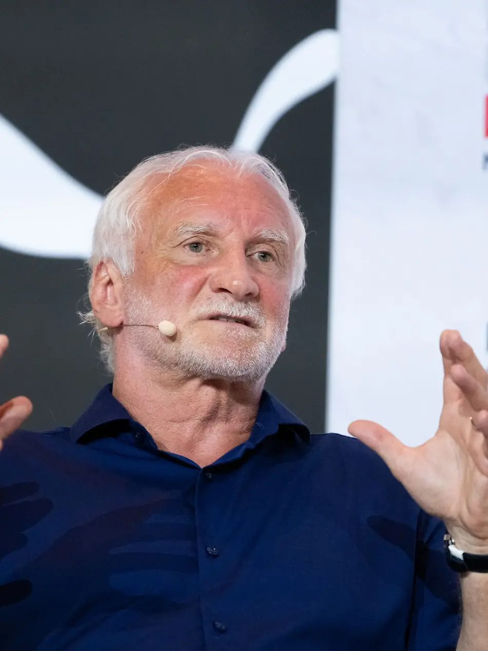 Rudi-Voeller-hat-nach-der-WM-ueber-einen-Ruecktritt-als-DFB-Sportdirektor-nachgedacht