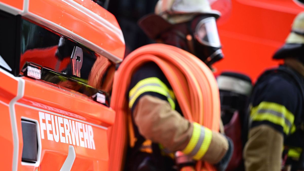 Baden-WürttembergBrand am Feldrand - war es ein überhitzter Auspuff?