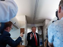 Neue Angriffe bei Misserfolg: Trump sieht "gute Chance" auf Einigung mit dem Iran