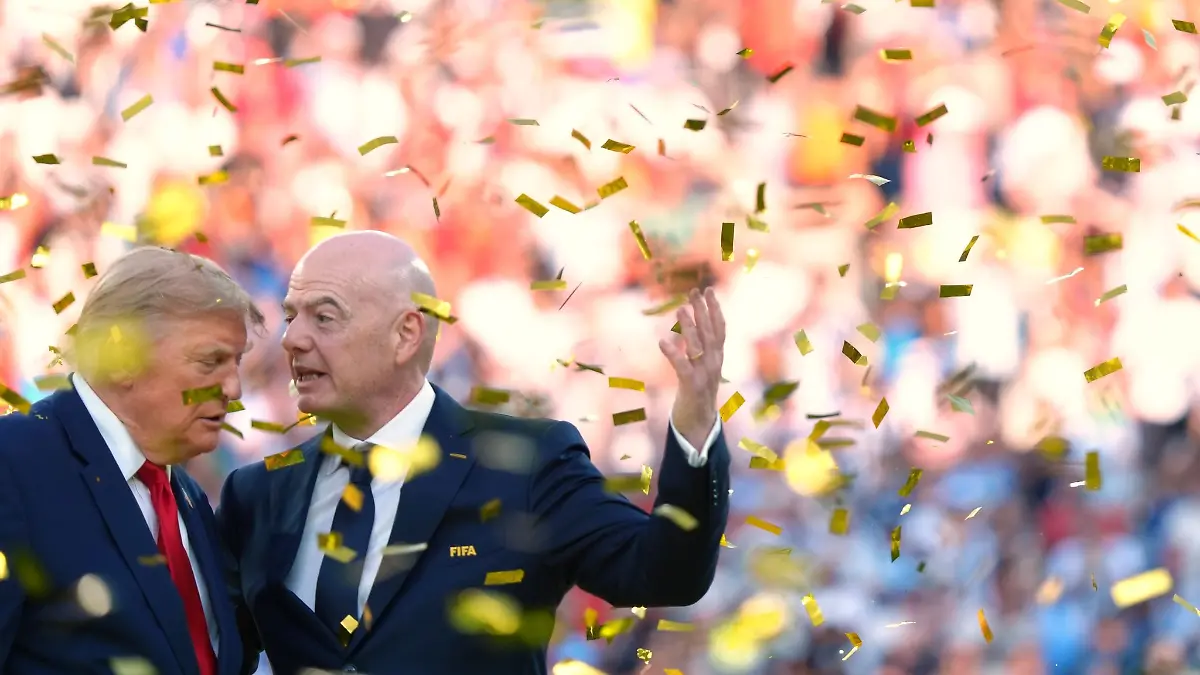 FIFA-Praesident-Gianni-Infantino-pflegt-ein-enges-Verhaeltnis-zu-Praesident-Donald-Trump
