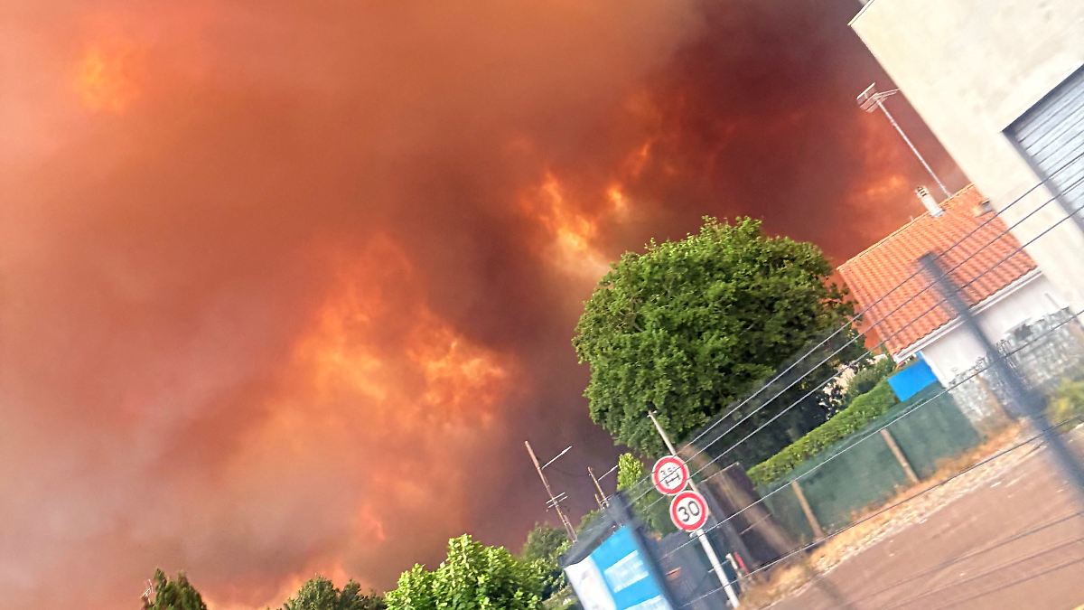 Wildfires in France: 15,000 Evacuees Can Return to Area Near Bordeaux