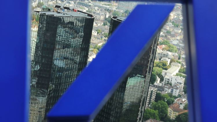 Ein Ausschuss des US-Senats wirft der Deutschen Bank vor, mit seinem Verhalten die Finanzkrise befeuert zu haben.