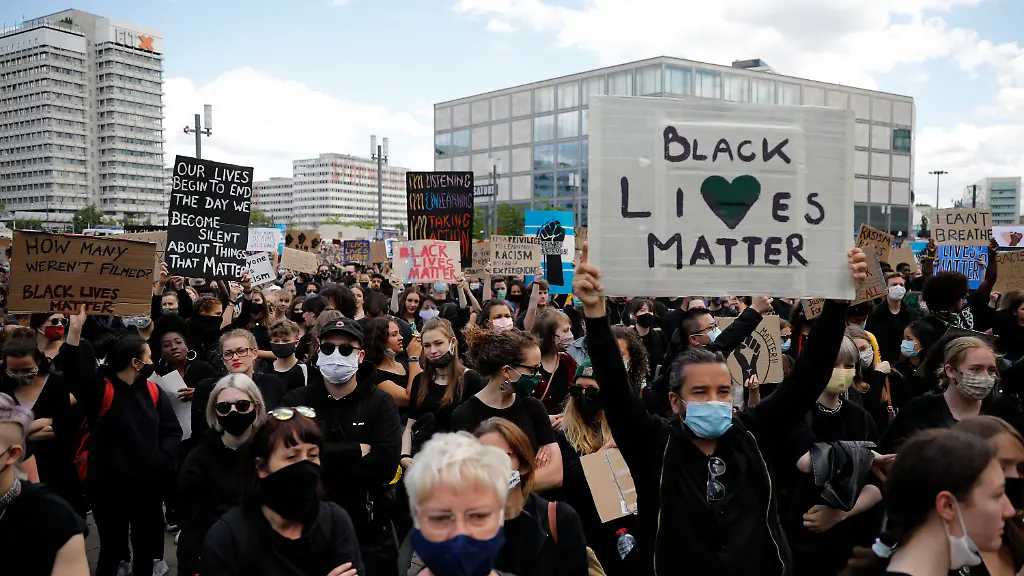 35fe8b6827e73a9441fe0aa644eac34b