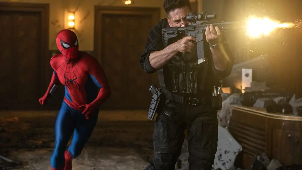 Tom-Holland-als-Spider-Man-und-Jon-Bernthal-als-Punisher-in-einer-Szene-des-Films-Spider-Man-Brand-New-Day