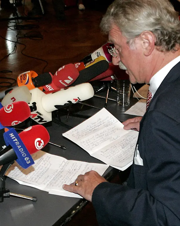 Austrian-psychiatrist-Max-Friedrich-reads-a-public-statement-by-Natascha-Kampusch-now-aged-18-in-Vienna-August-28-2006-Natascha-Kampusch-was-kidnapped-in-1998-and-managed-to-break-free-while-her-kidnapper-was-distracted-on-August-23-2006-Picture-taken-August-28-2006