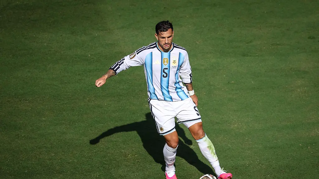 Leandro-PAREDES-of-Argentina-during-the-FIFA-World-Cup-USA-2026-Final-match-between-Spain-and-Argentina-at-New-York-New-Jersey-Stadium-New-Jersey-United-States