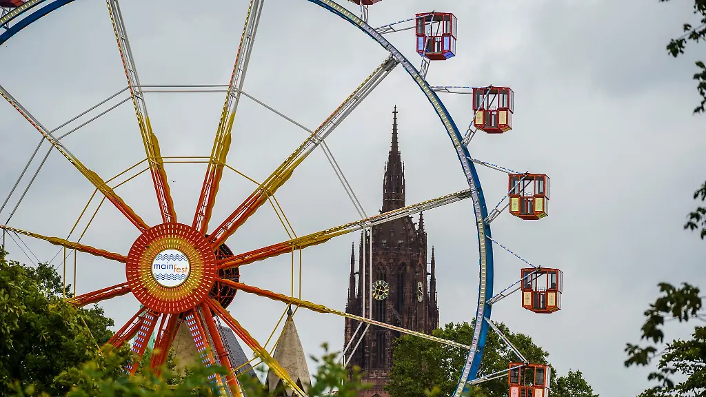 Das-Mainfest-findet-immer-am-ersten-Augustwochenende-statt