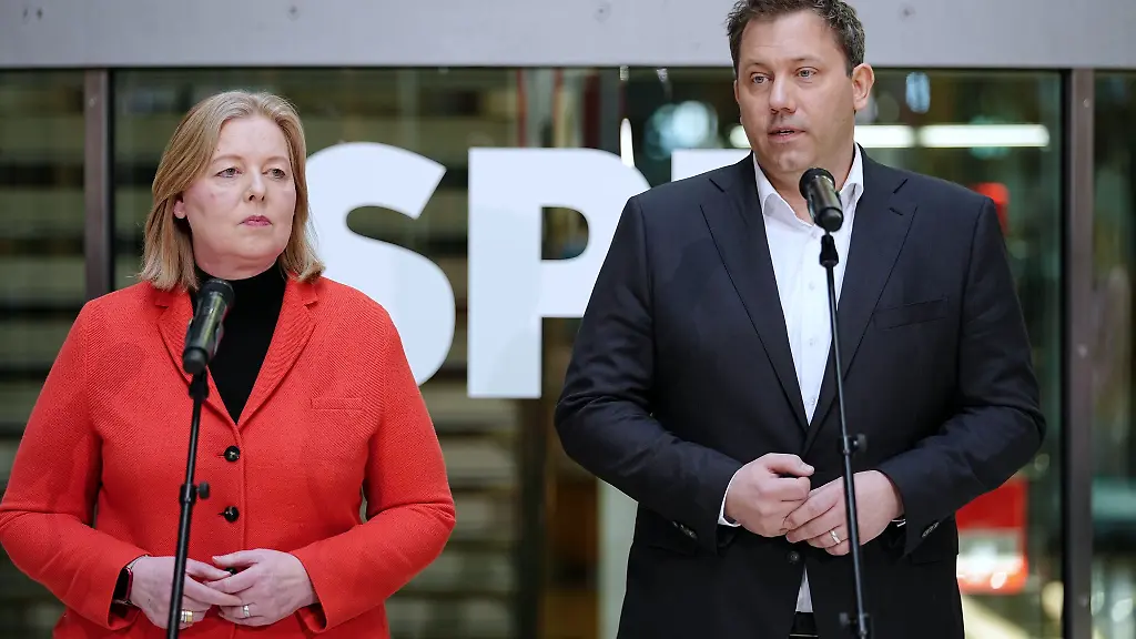 Der-SPD-Unterbezirk-Bielefeld-nimmt-kein-Blatt-vor-den-Mund-Die-Bundesparteivorsitzenden-ernten-eine-Menge-Kritik-von-der-Basis