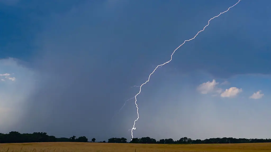 Schauer-und-Gewitter-beenden-die-Hitzewelle-vorlaeufig