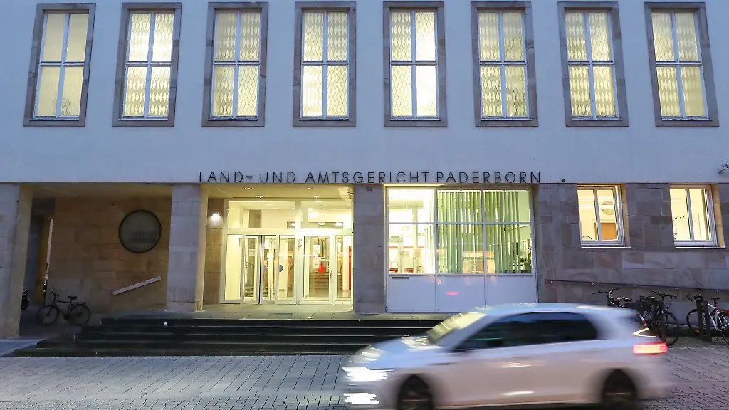 Das-Landgericht-Paderborn-hat-die-Eltern-eines-Kindes-verurteilt-das-versehentlich-durch-Drogen-vergiftet-wurde