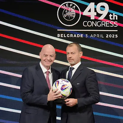 Infantino-l-und-Ceferin-liegen-wegen-des-Investorendeals-im-Clinch