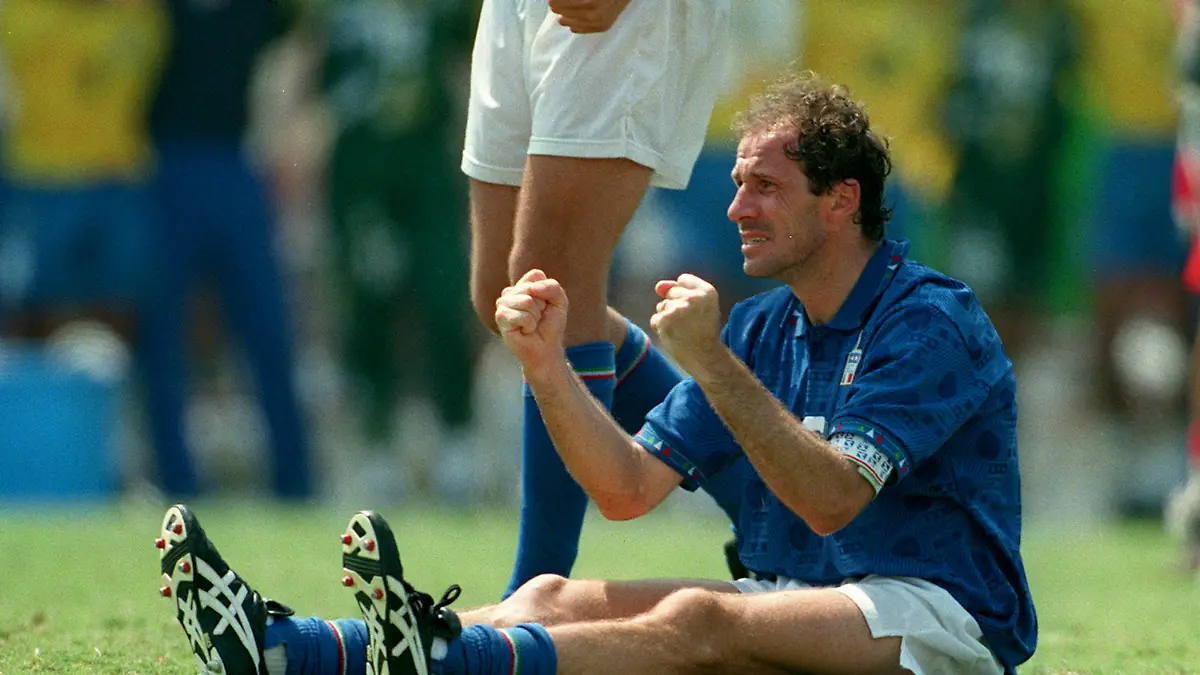Brazil-V-Italy-1994-FIFA-World-Cup-WM-Weltmeisterschaft-Fussball-Final-Franco-Baresi-of-Italy-Reacts-After-Italy-score-Penalty-during-the-penalty-shoot-out-of-1994-FIFA-World-Cup-Final-match-between-Brazil-and-Italy-at-Rose-Bowl-In-Pasadena-on-July-17-1994-in-California-United-States