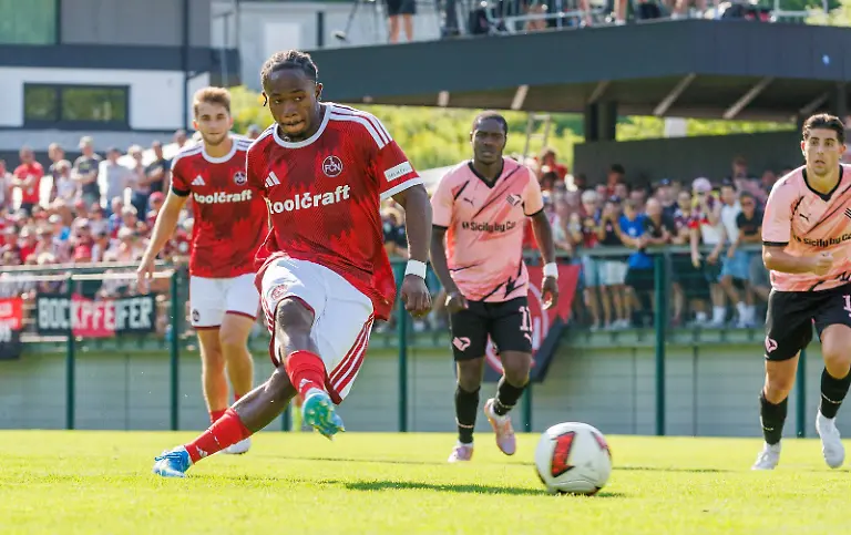 25-07-2026-Fussball-Saison-2026-2027-Testspiel-Freundschaftsspiel-Vorbereitungsspiel-1-FC-Nuernberg-Nuernberg-FCN-Club-Palermo-FC-Sportfoto-Zink-DaMa-xdaxmax-Tor-Treffer-Torschuss-zum-2-0-Torschuetze-Mohamed-Ali-Zoma-23-1-FC-Nuernberg-FCN-gegen-Jesse-Joronen-66-Palermo-FC-July-25-2026-Soccer-Season-20262027-Exhibition-Match-Friendly-Match-Preseason-Match-1-FC-Nuernberg-Nuernberg-FCN-Club-Palermo-FC-Sports-Photo-Zink-DaMa-xdaxmax-Goal-Shot-on-Goal-for-the-20-Goal-Scorer-Mohamed-Ali-Zoma-23-1-FC-Nuremberg-FCN-vs
