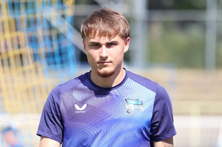 Deutschland-Freundschaftsspiel-2026-2027-Lok-Leipzig-gegen-Hertha-BSC-Bruno-Plache-Stadion-Leipzig-Marten-Winkler-Hertha-BSC-22-Freisteller-Germany-Friendly-Match-2026-2027-Lok-Leipzig-vs