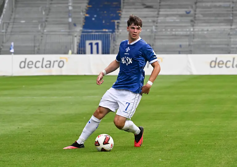 14-07-2026-xsltx-Fussball-Testspiel-SV-Darmstadt-98-FC-Homburg-v-l-Noah-Weisshaupt-SV-Darmstadt-98-DFL-DFB-REGULATIONS-PROHIBIT-ANY-USE-OF-PHOTOGRAPHS-as-IMAGE-SEQUENCES-and-or-QUASI-VIDEO-July-14-2026-xsltx-soccer-exhibition-match-SV-Darmstadt-98-vs-FC-Homburg-Noah-Weisshaupt-SV-Darmstadt-98-DFL-and-DFB-regulations-prohibit-any-use-of-photographs-as-image-sequences-and-or-quasi-video