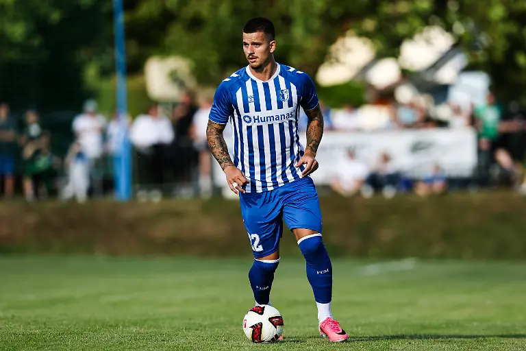 Mateusz-Zukowski-1-FC-Magdeburg-22-2-Fussball-Bundesliga-Saison-2026-2027-Testspiel-Sommervorbereitung-Blau-Weiss-Neuenhofe-vs-1-FC-Magdeburg-auf-dem-Sportplatz-in-Neuenhofe-Freisteller-Aktion-Fussball-Mann-Maenner-Deutschland-01-07-2026-Mateusz-Zukowski-1-FC-Magdeburg-22-2nd-Bundesliga-20262027-season-preseason-friendly-Blau-Weiss-Neuenhofe-vs