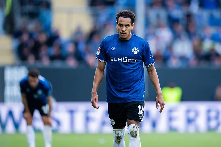 17-05-2026-Fussball-2025-2026-2-Bundesliga-34-Spieltag-DSC-Arminia-Bielefeld-Hertha-BSC-Berlin-Monju-Momuluh-Bielefeld-DFL-REGULATIONS-PROHIBIT-ANY-USE-OF-PHOTOGRAPHS-AS-IMAGE-SEQUENCES-AND-OR-QUASI-VIDEO