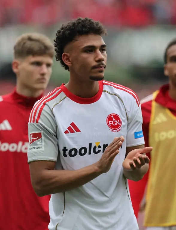 17-05-2026-Fussball-Saison-2024-2025-2-Fussball-Bundesliga-34-Spieltag-Hannover-96-H96-1-FC-Nuernberg-FCN-Club-Sportfoto-Zink-DaMa-xdaxmax-DFL-regulations-prohibit-any-use-of-photographs-as-image-sequences-and-or-quasi-video-only-for-editorial-use-Henri-Koudossou-8-1