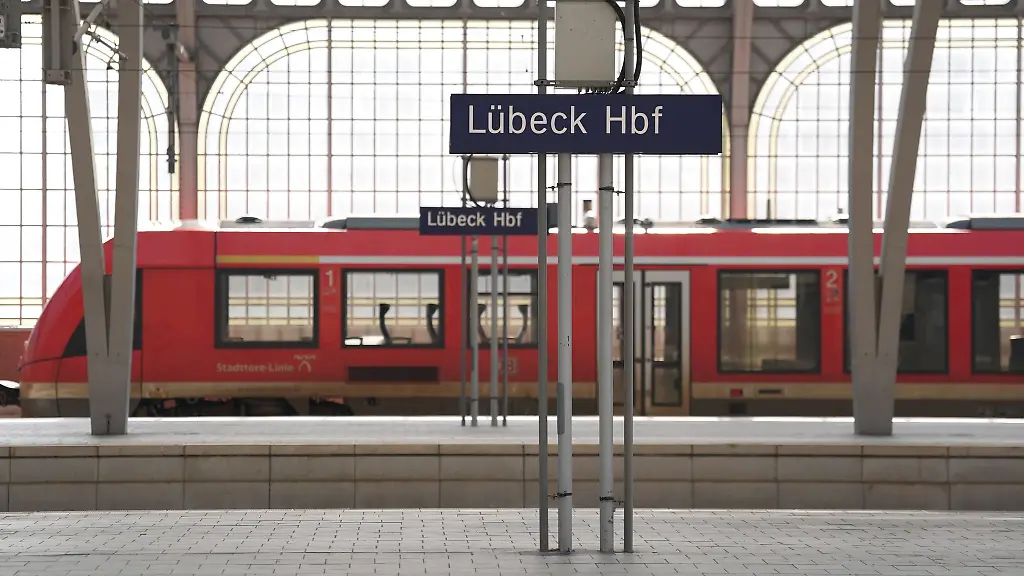 Vom-14-August-abends-bis-zum-17-August-morgens-wird-kein-Zug-am-Luebecker-Hauptbahnhof-fahren