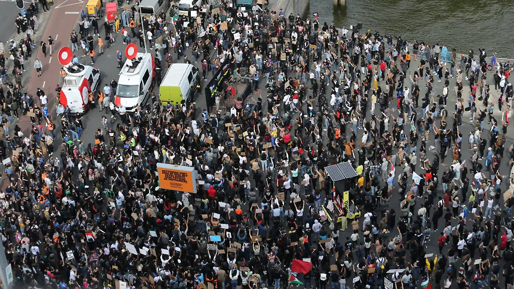 fe53616817833cf0bda60bc3e3337af6