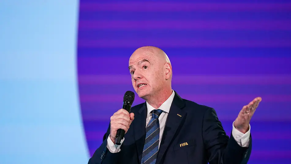 Fussball-Home-of-FIFA-Zuerich-Schweiz-Gianni-Infantino-FIFA-Praesident-Portraitfoto-Portrait-Einzelaufnahme-Portraet-Mimik-Gesichtsausdruck-Emotion-Zuerich-Kanton-Zuerich-Schweiz-Soccer-Home-of-FIFA-Zurich-Switzerland-Gianni-Infantino-FIFA-President-portrait-photo-portrait-individual-shot-facial-expression-emotion-Zurich-Canton-of-Zurich-Switzerland-Copyright-xJOERANxSTEINSIEKx