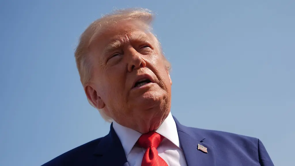 Das-ist-schrecklich-zitiert-der-Sender-Fox-News-Trump-zum-Andrang-Zehntausender-Menschen-auf-die-spanische-Nordafrika-Exklave-Ceuta