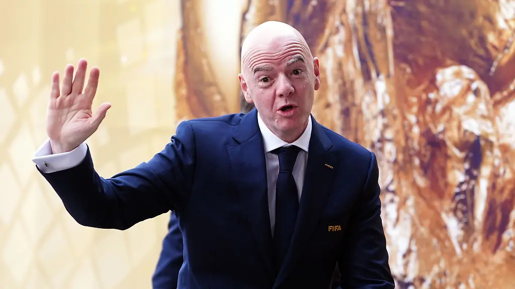 Gegen-die-Plaene-von-FIFA-Praesident-Gianni-Infantino-gab-es-grossen-Widerstand