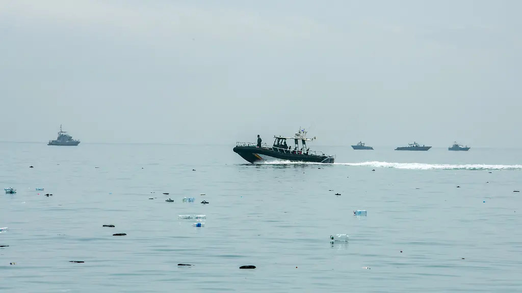 July-31-2026-Ceuta-Ceuta-Spain-Hundreds-of-migrants-attempt-to-swim-from-Morocco-to-the-Spanish-city-of-Ceuta-in-North-Africa