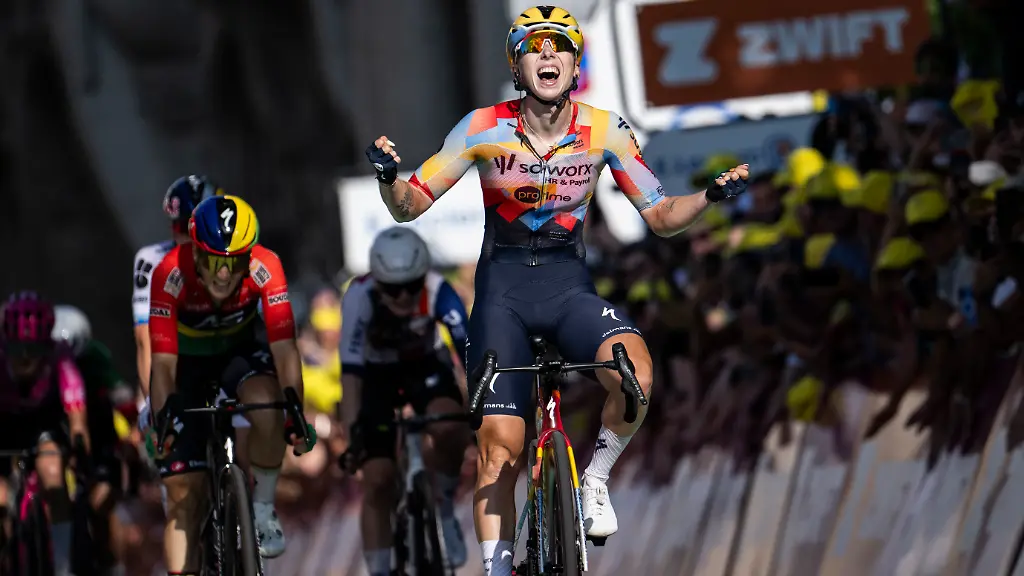 Netherlands-Lorena-Wiebes-of-team-SD-Worx-Protime-celebrates-after-taking-the-win-during-the-first-stage-a-137-km-loop-with-start-and-finish-in-Lausanne-at-the-5th-edition-of-the-Women-s-Tour-de-France-cycling-race-Tour-de-France-Femmes-in-Lausanne-Switzerland-Saturday-August-1-2026