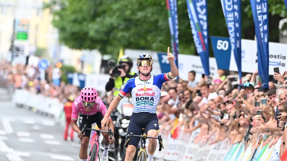 01-08-2026-Clasica-San-Sebastian-2026-Red-Bull-Bora-Hansgrohe-2026-Ef-Education-Easypost-Evenepoel-Remco-Carapaz-Antonio-Richard-Antonio-San-Sebastian-PUBLICATIONxNOTxINxITAxFRAxNED