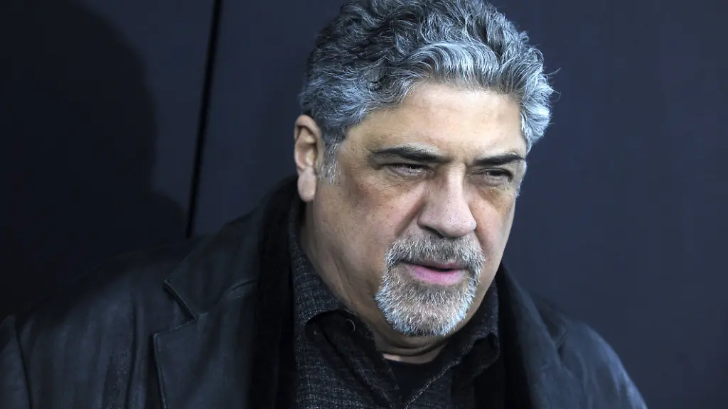 Vincent-Pastore-bei-der-Premiere-des-Kinofilms-Chappie-im-AMC-Lincoln-Square-Theater-New-York-04-03-2015-Foto-xD