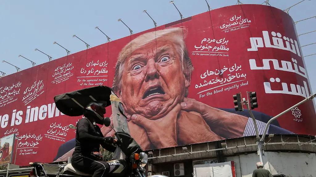 Giant-revenge-billboard-targeting-Trump-erected-in-central-Tehran-TEHRAN-IRAN-JULY-28-A-view-of-a-giant-billboard-depicting-U-S-President-Donald-Trump-with-the-words-Revenge-Is-Inevitable-displayed-at-the-intersection-of-Jomhuri-Street-and-Vali-e-Asr-Street-in-Tehran-Iran-on-July-28-2026-Fatemeh-Bahrami-Anadolu-Tehran-Iran-Editorial-use-only-Please-get-in-touch-for-any-other-usage