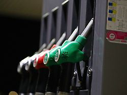 Kein Comeback des Tankrabatts: Söder erwägt CO2-Preis-Absenkung statt 12-Uhr-Regel an Tankstellen