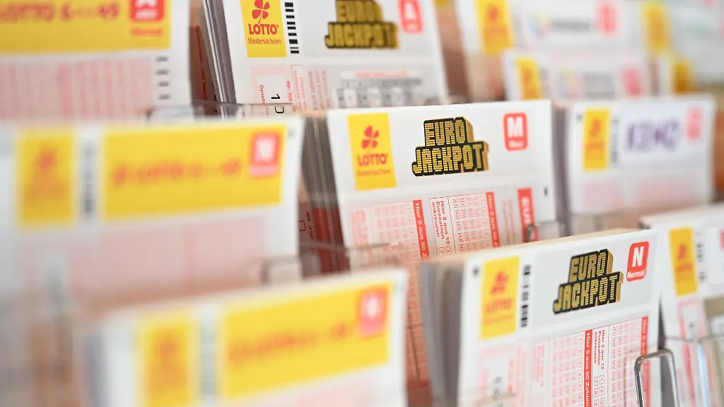 Mann-gewinnt-2-8-Millionen-im-Lotto-6aus49