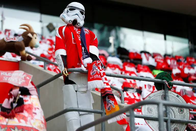 2020-05-24T000000Z-1503648261-RC23VG9209HY-RTRMADP-3-SOCCER-GERMANY-CGN-DUS-REPORT