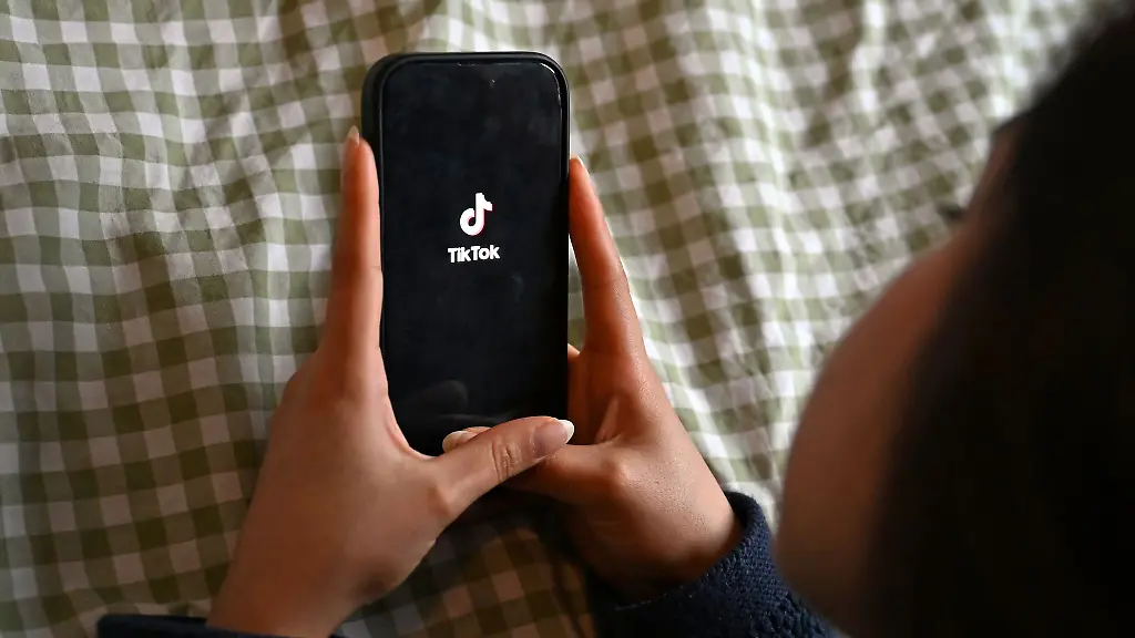 Die-Polizei-warnt-vor-sexuellen-Erpressungen-ueber-Social-Media