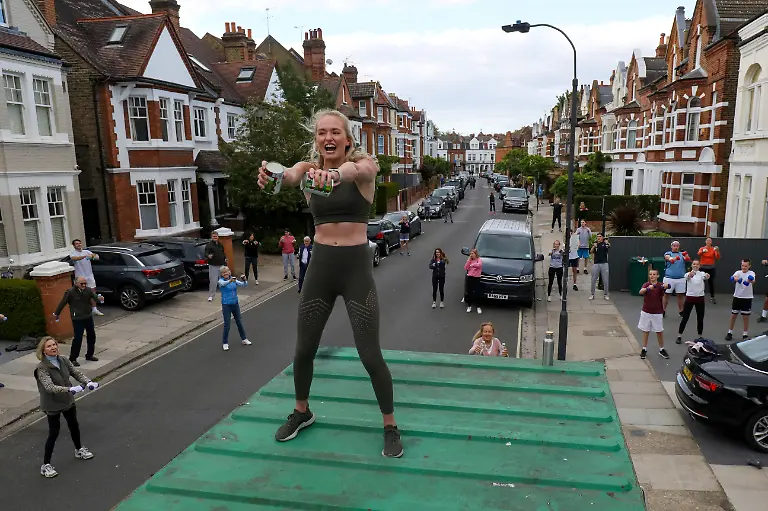 2020-05-11T000000Z-128345779-RC2IMG9ES4TN-RTRMADP-3-HEALTH-CORONAVIRUS-BRITAIN