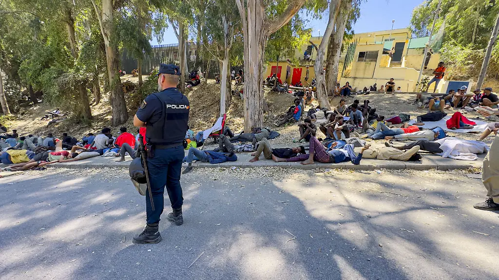 Migrant-crisis-in-Cueta-03-08-2026-03-08-26-An-unprecedented-border-crisis-has-hit-the-Spanish-North-African-enclave-of-Ceuta-where-an-estimated-60-000-migrants-crossed-from-Morocco