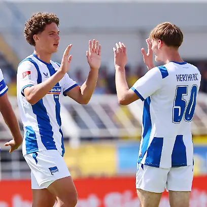 Lok-Leipzig-Hertha-BSC-Testspiel-Leipzig-11-07-2026-Bruno-Plache-Stadion-Fussball-Testspiel-1-FC-Lok-Leipzig-vs-Hertha-BSC-Berlin-Tor-fuer-Hertha-zum-1-2-Im-Bild-v-l-Paul-Seguin-30-Hertha-Torschuetze-Soufian-Gouram-33-Hertha-und-Mayson-Grothe-50-Hertha-Torjubel-Nur-fuer-journalistische-Zwecke-Only-for-editorial-use-Lok-Leipzig-vs-Hertha-BSC-Friendly-Match-Leipzig-July-11-2026-Bruno-Plache-Stadium-Soccer-Friendly-Match-1-FC-Lok-Leipzig-vs-Hertha-BSC-Berlin-Goal-for-Hertha-to-make-it-12