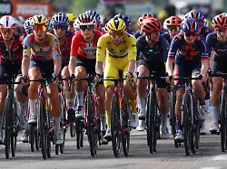 Verschärfte Kontrollen: BHs als Booster? Manipulationsverdacht schreckt Tour de France Femmes auf