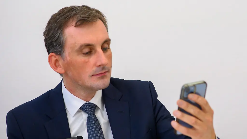 Sachsen-Anhalts-Bildungsminister-Jan-Riedel-CDU-warnt-vor-dem-Einfluss-rechter-Online-Inhalte-auf-Demokratie-und-Schulen
