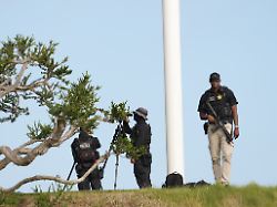 Kurz vor Präsidenten-Besuch: Verdächtiger mit Waffe auf Trumps Golfplatz festgenommen